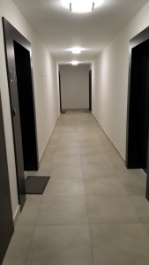 Prace budowlane w budynku apartamentowca przy ul. Nadwiślańskiej 11 Kraków